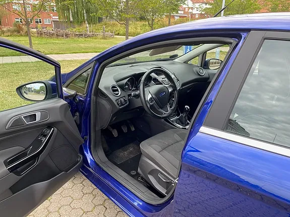Ford Fiesta 2016 photo 5