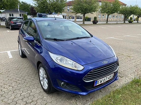 Ford Fiesta 2016 photo 2