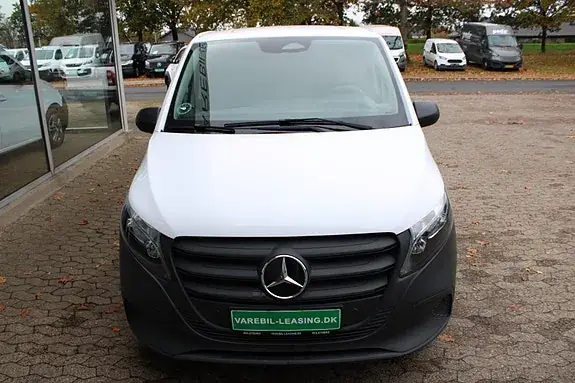 Mercedes-Benz Vito 114 2026 photo 2