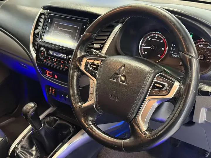 Mitsubishi L200 2018 photo 2