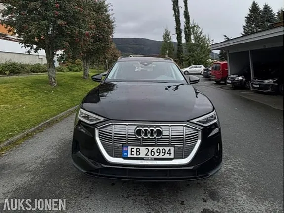 Audi E-Tron 2020 photo 2