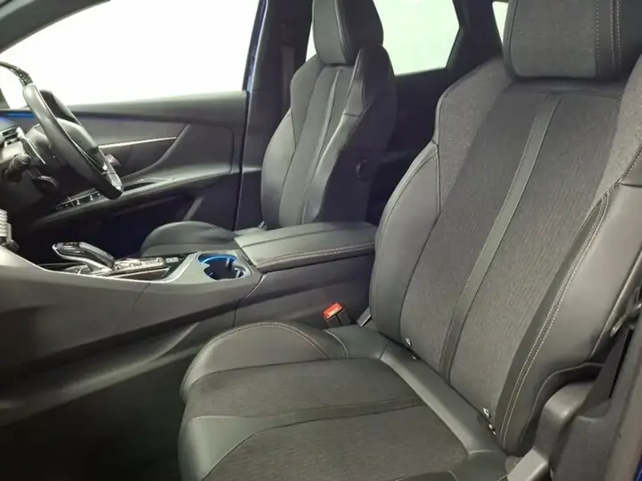 Peugeot 3008 2020 photo 5