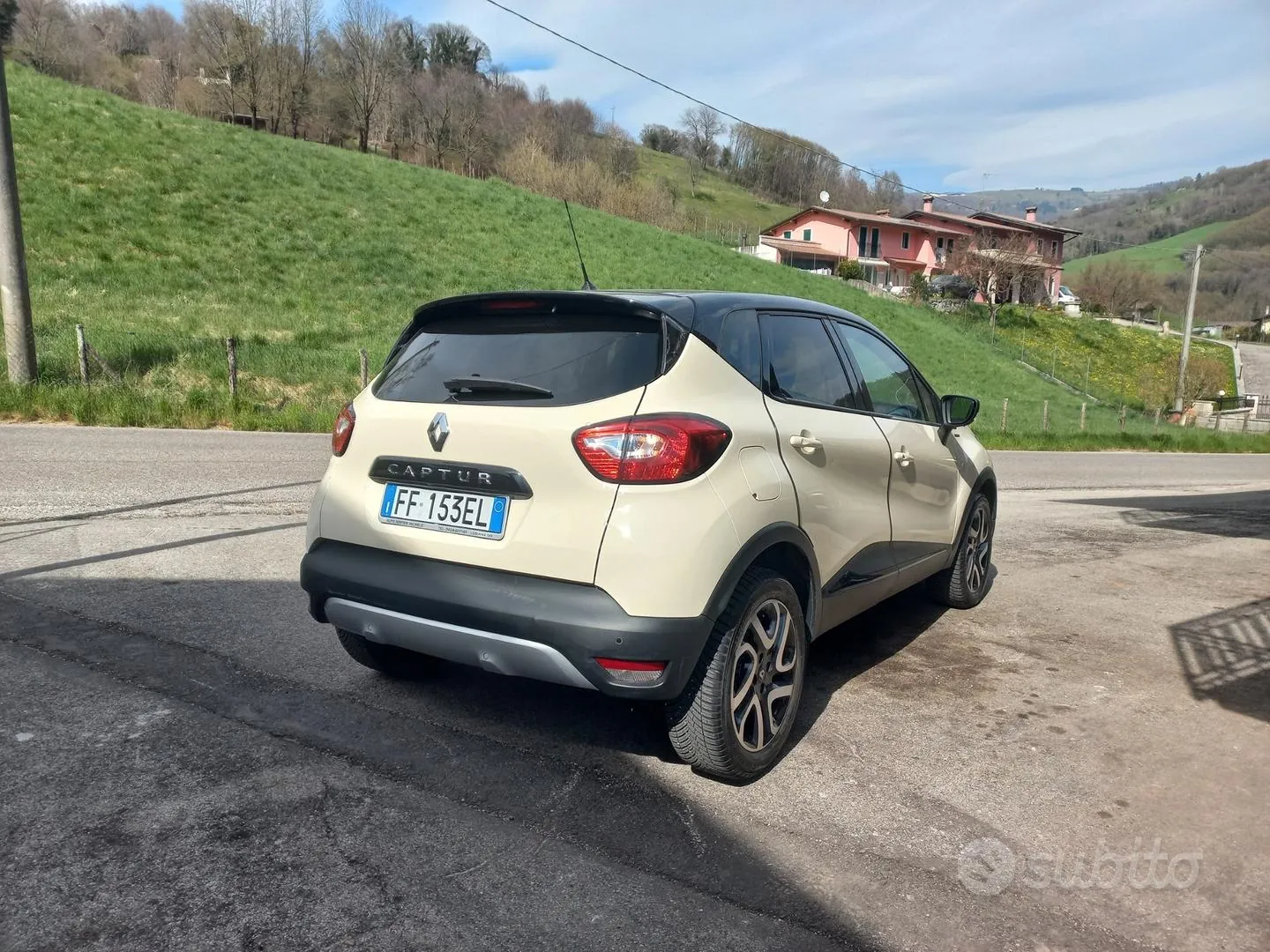 Renault Captur 2016 photo 2