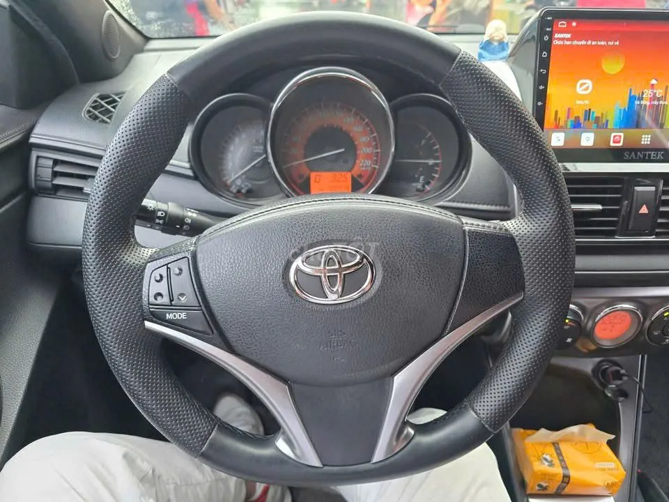 Toyota Yaris 2014 photo 5
