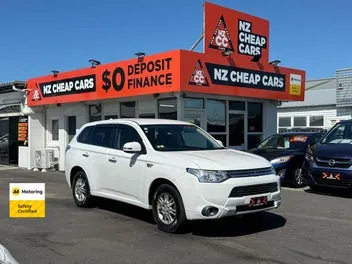 Mitsubishi Outlander 2014 photo 2