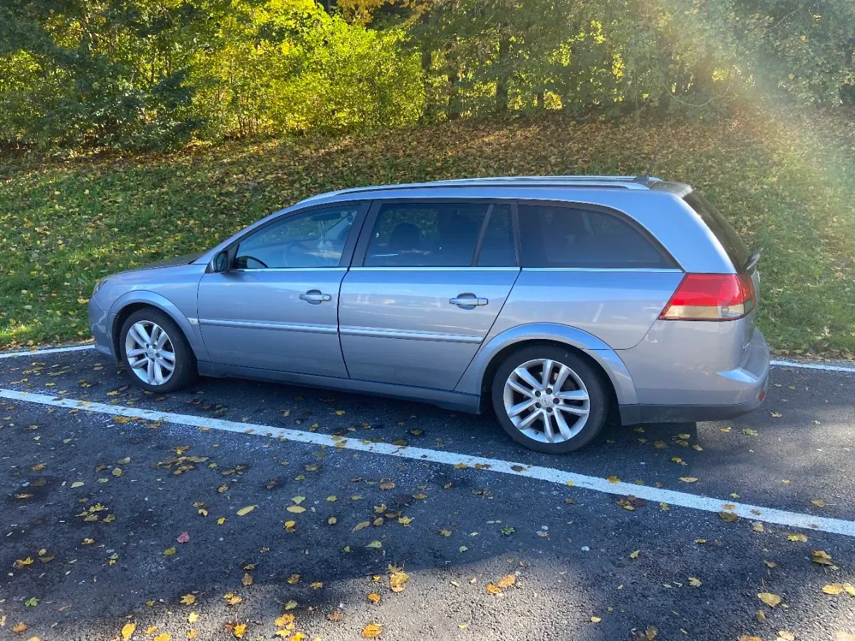 Opel Vectra 2006 photo 2