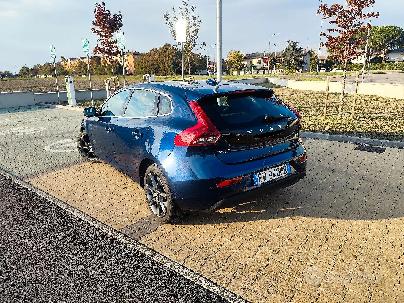 Volvo V40 2014 photo 2