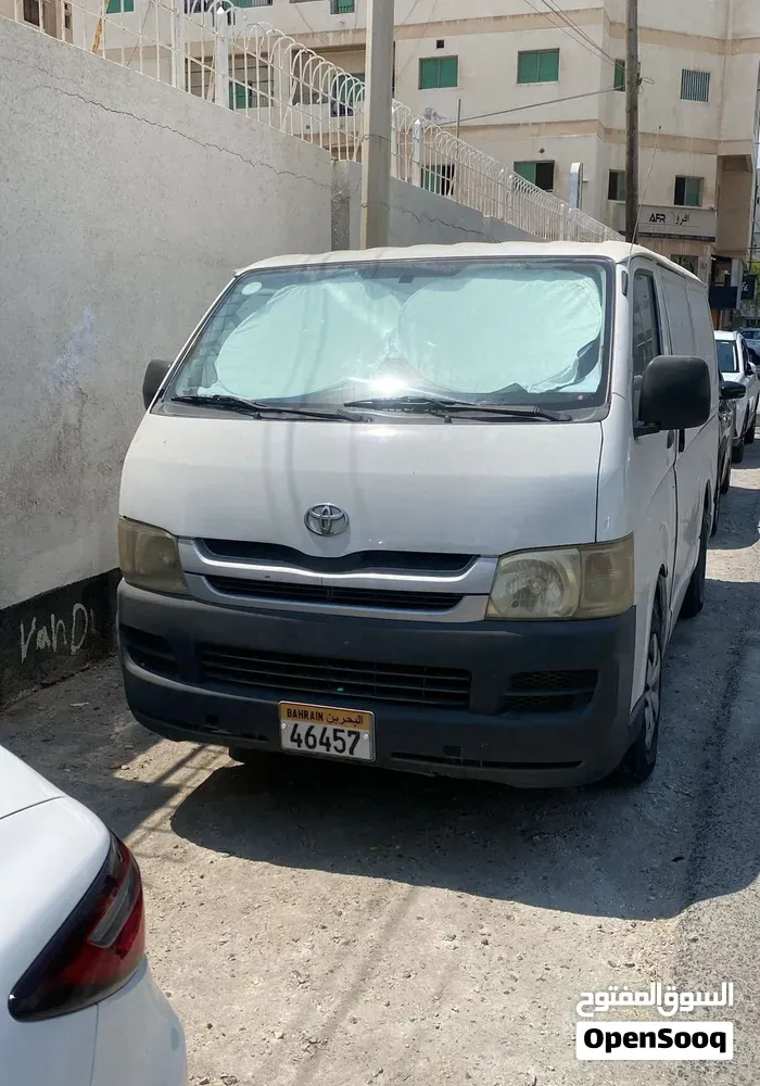 Toyota Hiace 2009 photo 4