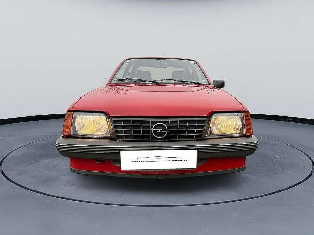 Opel Ascona 1986 photo 2
