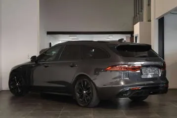 Jaguar Xf 2021 photo 3