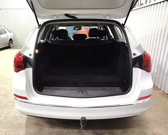 Opel Astra 2013 photo 5