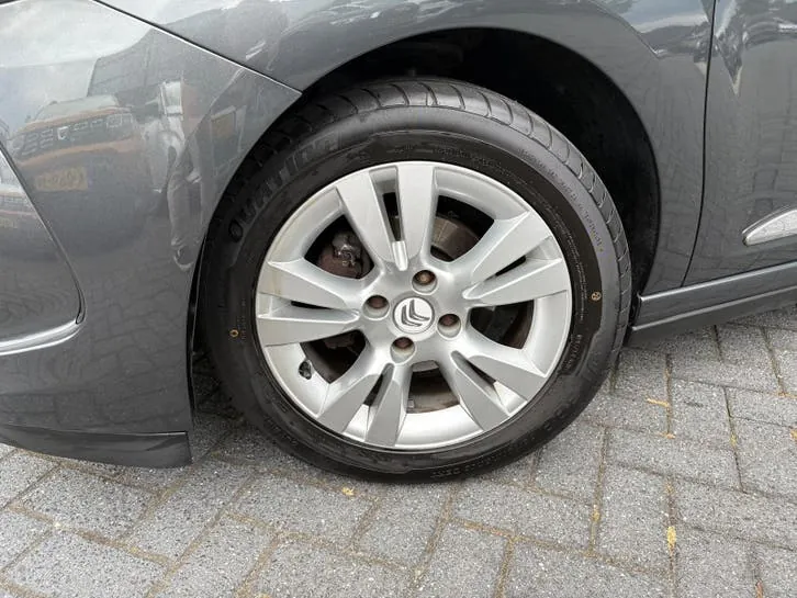 Citroen Ds3 2015 photo 2