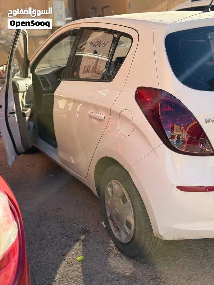 Hyundai I20 2013 photo 3