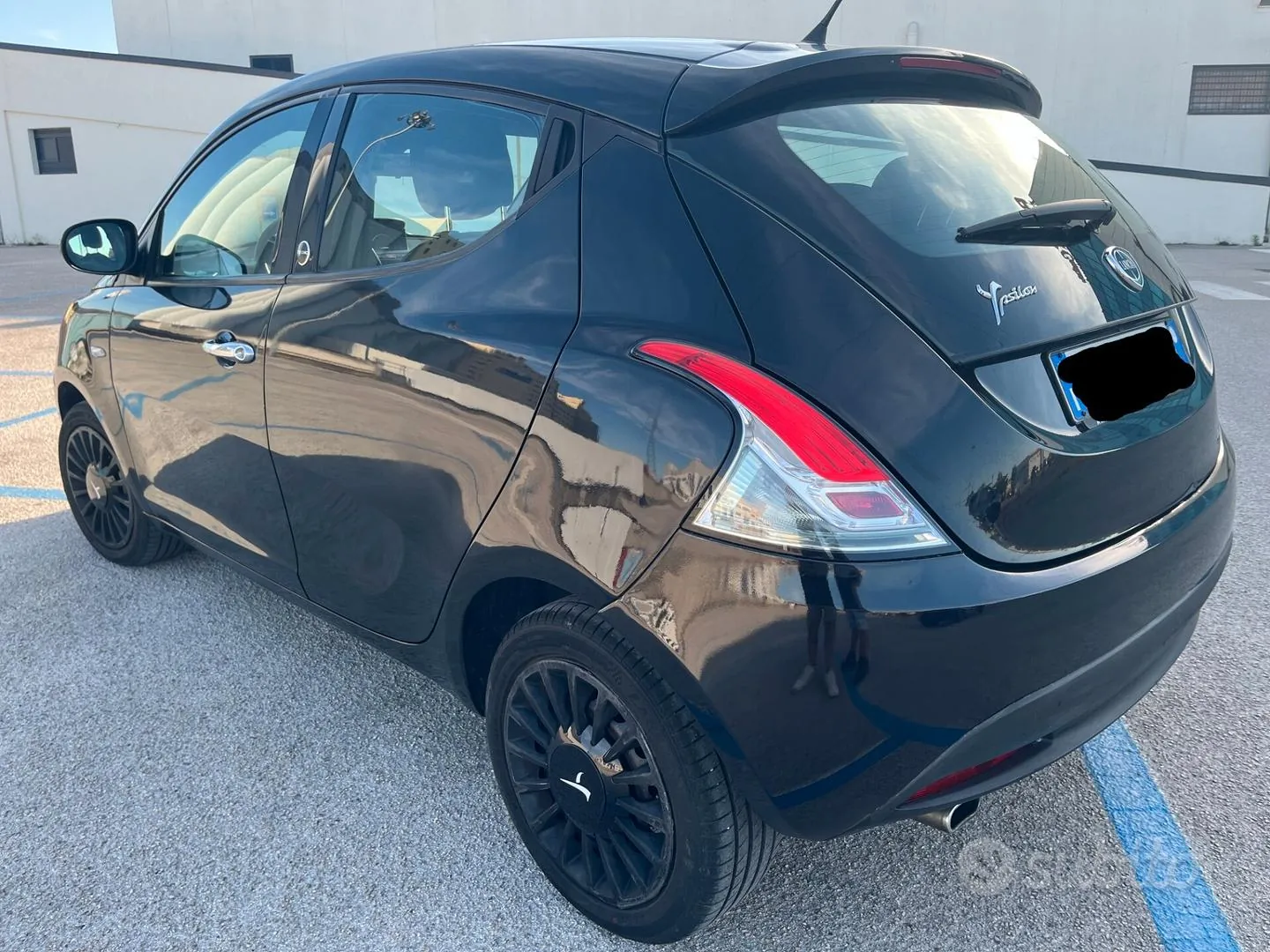 Lancia Ypsilon 2013 photo 2