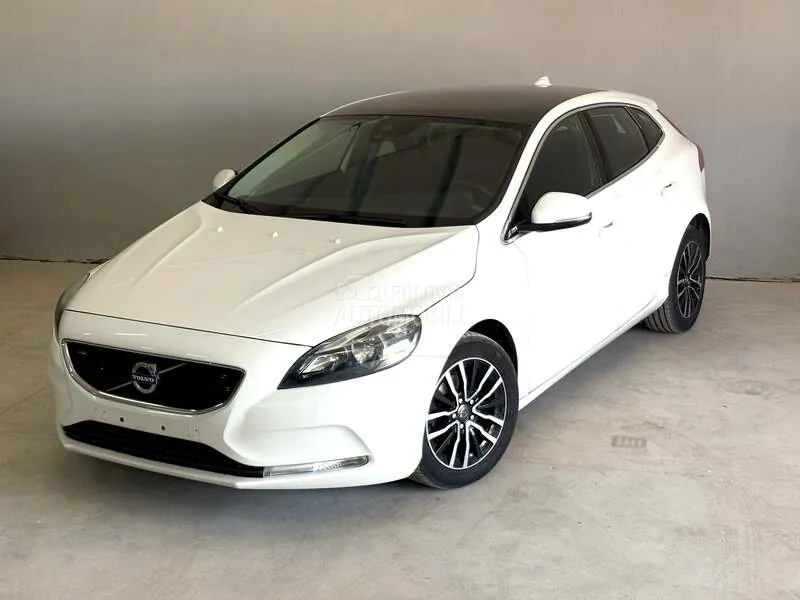 Volvo V40 2013 photo 2