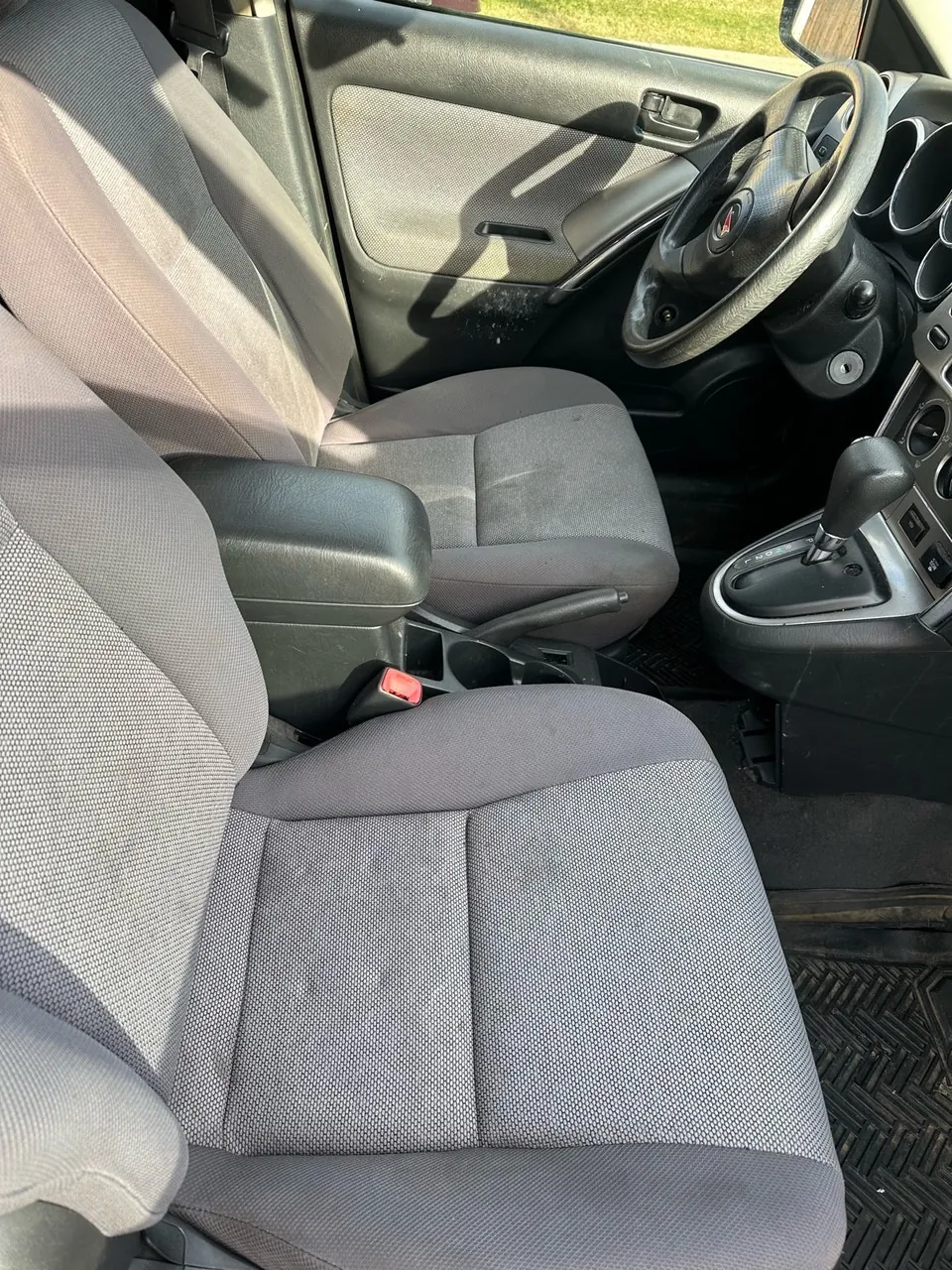 Pontiac Vibe 2004 photo 3