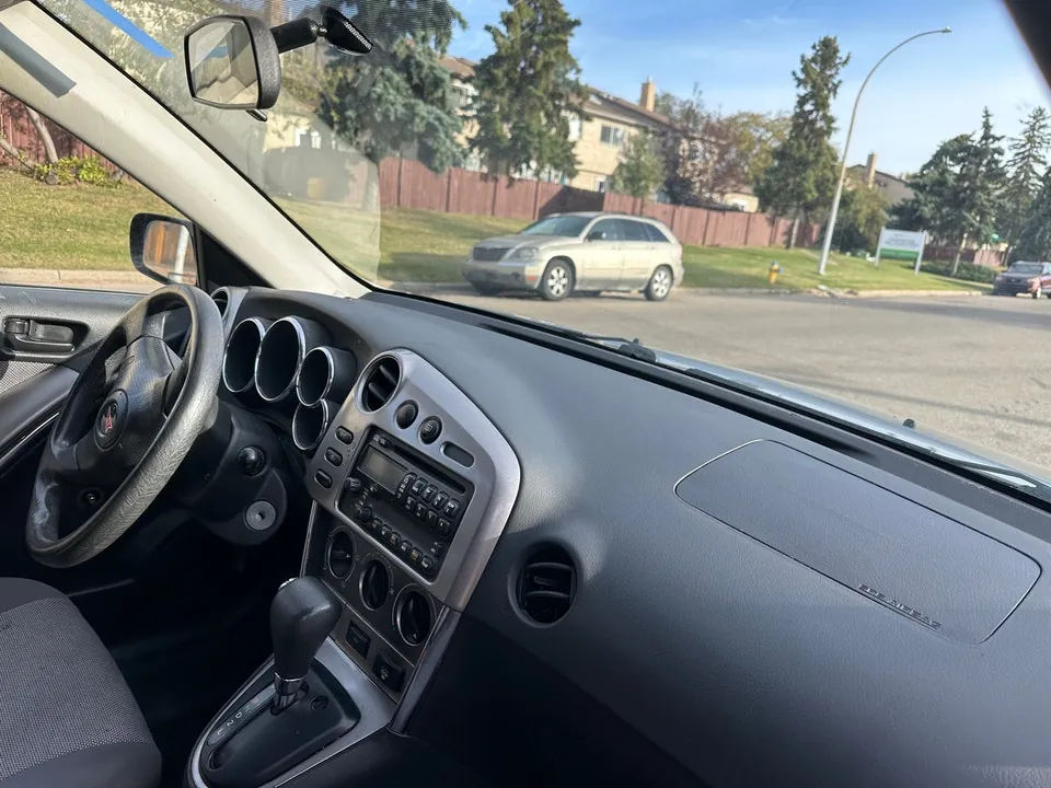 Pontiac Vibe 2004 photo 4