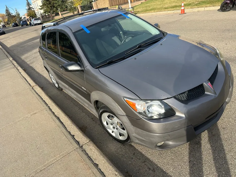 Pontiac Vibe 2004 photo 2