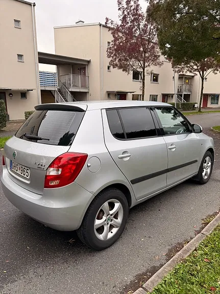 Skoda Fabia 2008 photo 3