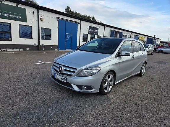 Mercedes-Benz B200