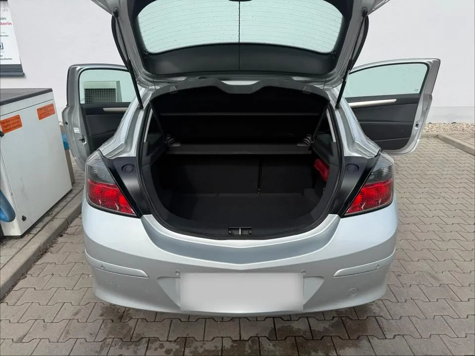 Opel Astra H Gtc