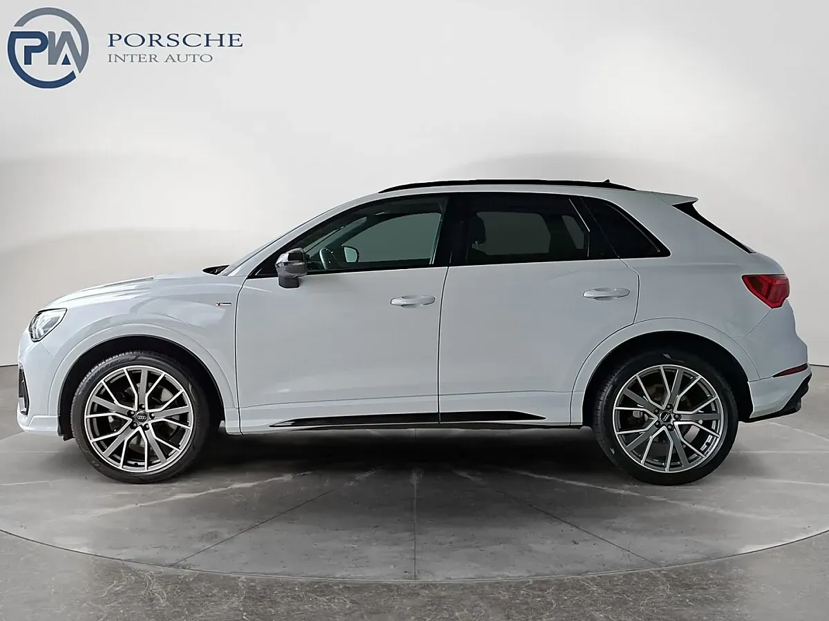 Audi Q3 2020 photo 2