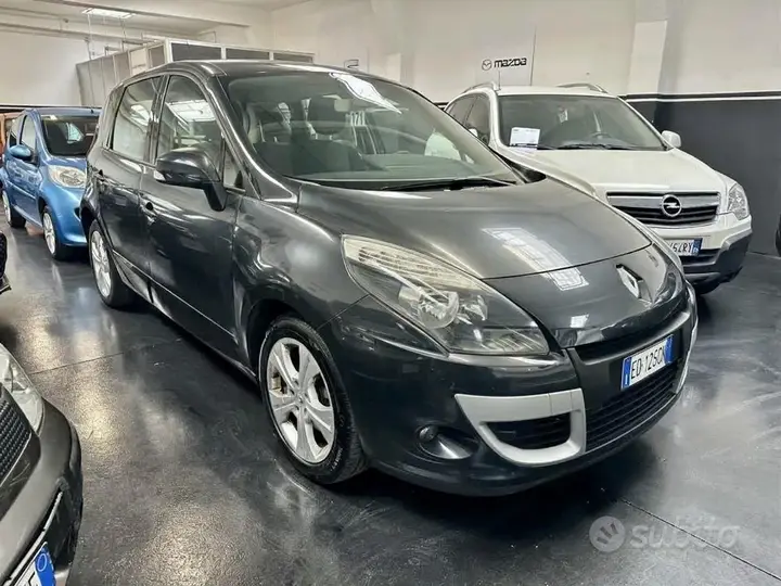 Renault Scenic 2010 photo 3