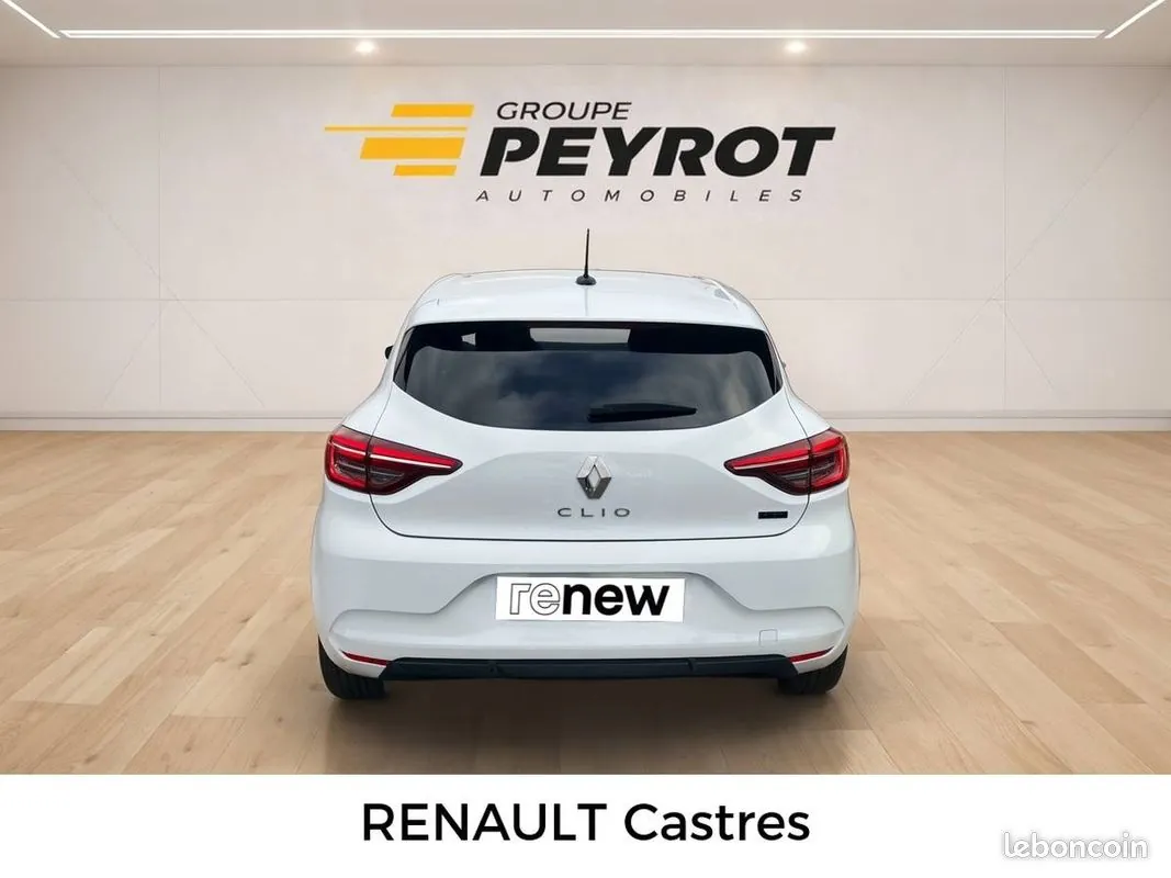 Renault Clio 2023 photo 4
