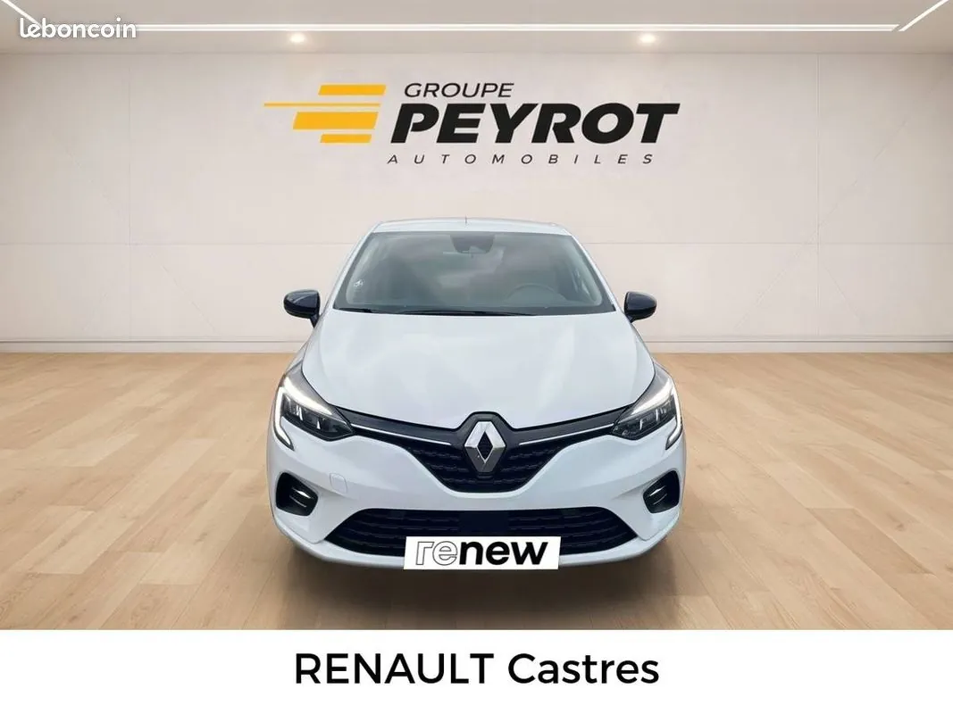Renault Clio 2023 photo 2