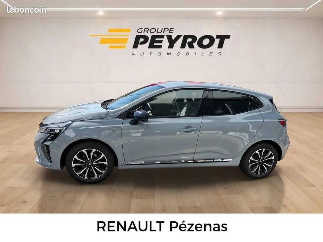 Renault Clio 2025 photo 2