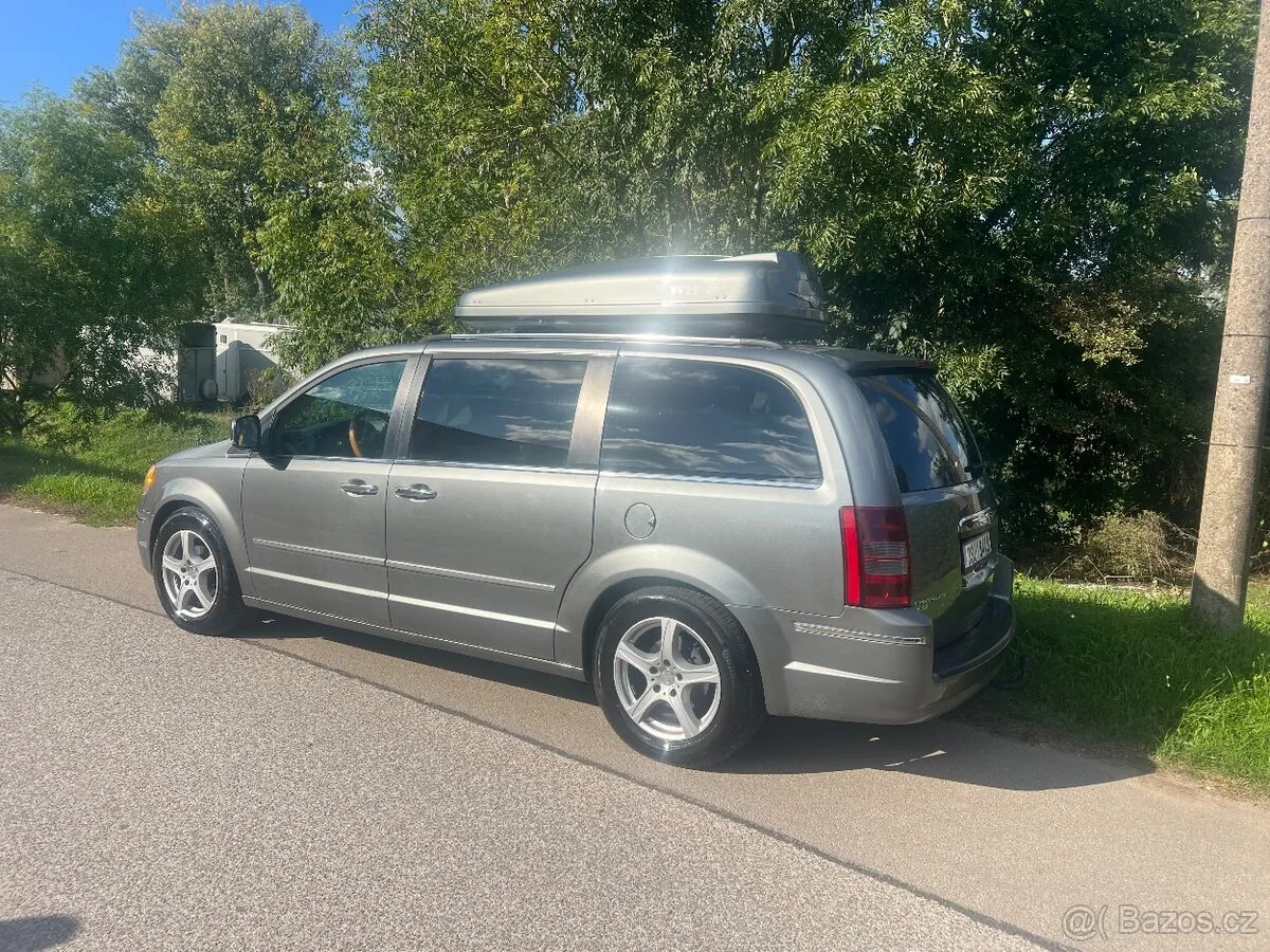 Chrysler Grand Voyager 2023 photo 4