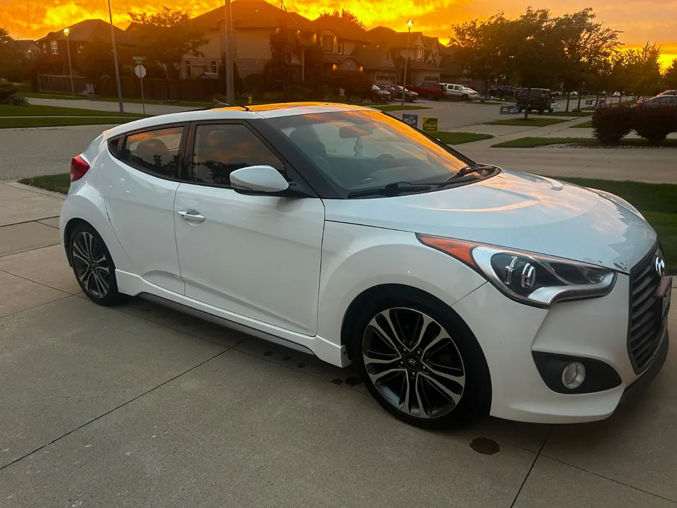 Hyundai Veloster 2016 photo 2