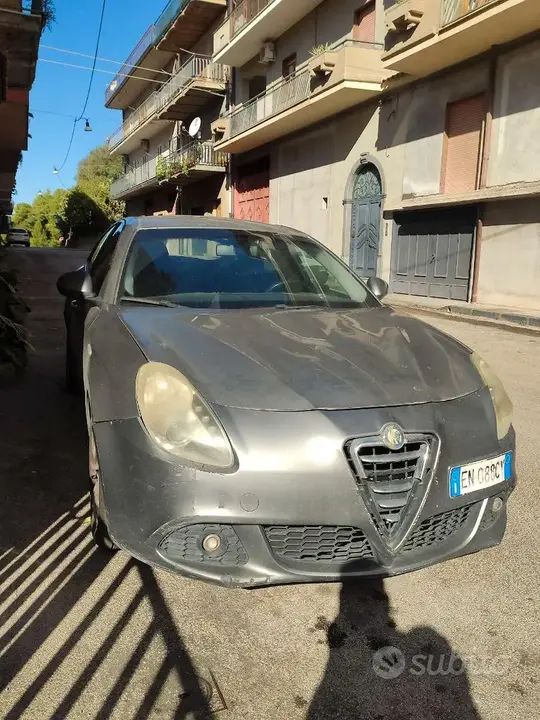 Alfa Romeo Giulietta 2012 photo 3