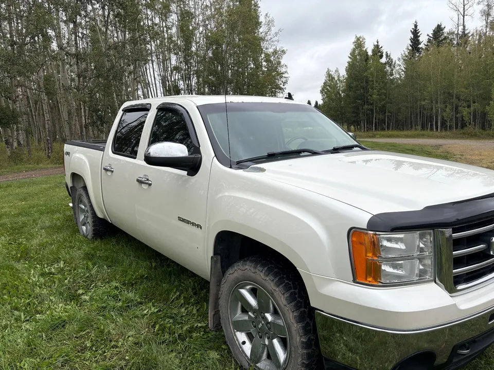 GMC Sierra 1500 2012 photo 3