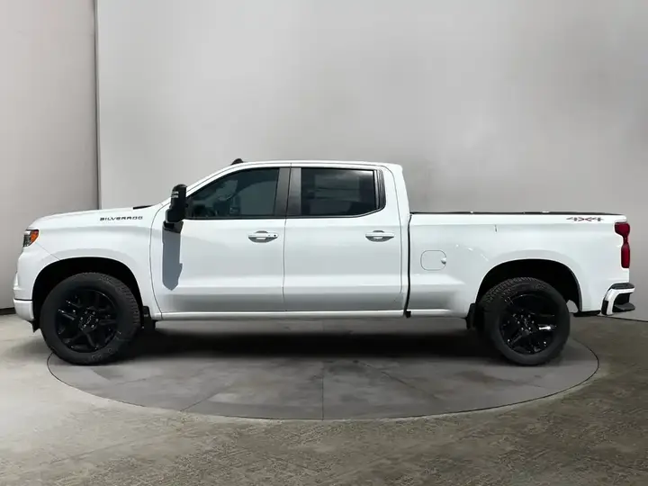Chevrolet Silverado 1500 2026 photo 2