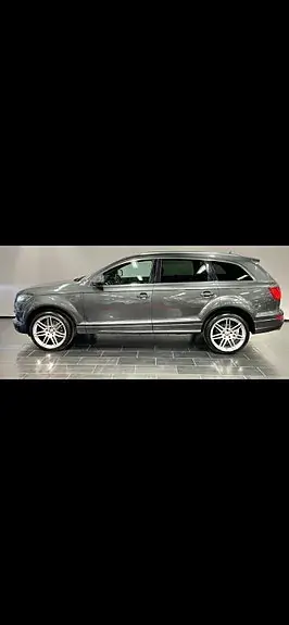 Audi Q7 2010 photo 4
