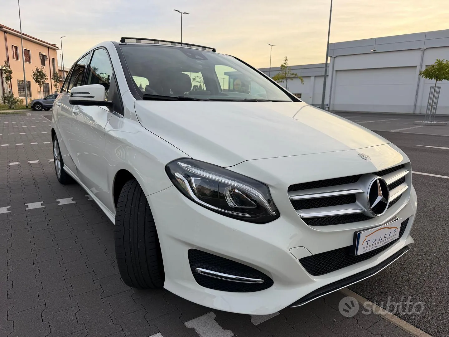 Mercedes-Benz 200 D Sport Next 2017 photo 3