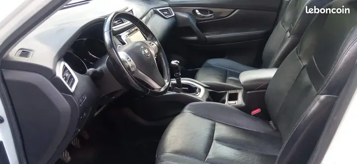 Nissan X-Trail 2015 photo 3