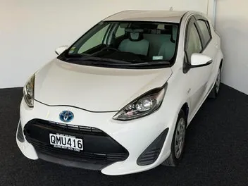 Toyota Aqua 2018 photo 4