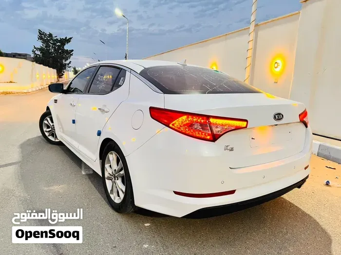 Kia K5 2012 photo 5