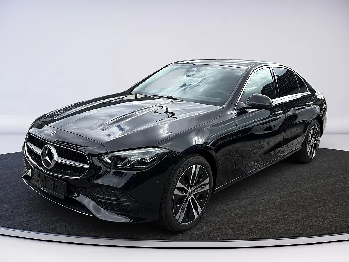 Mercedes-Benz C-Class 2026 photo 2