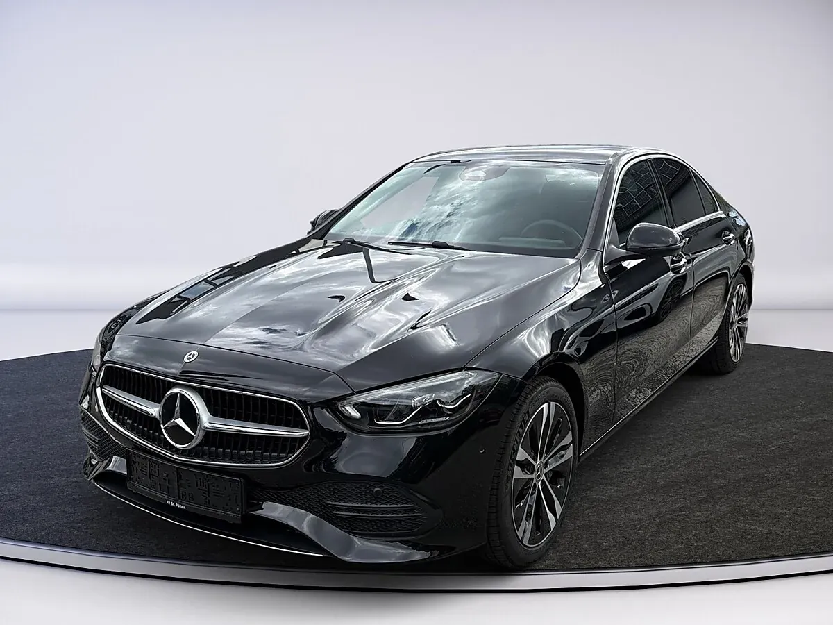 Mercedes-Benz C-Class 2026 photo 3