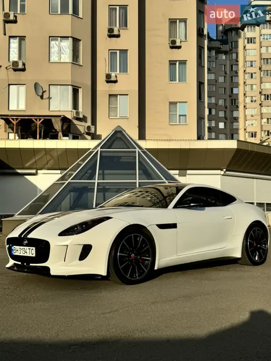 Jaguar F-Type 2014 photo 4