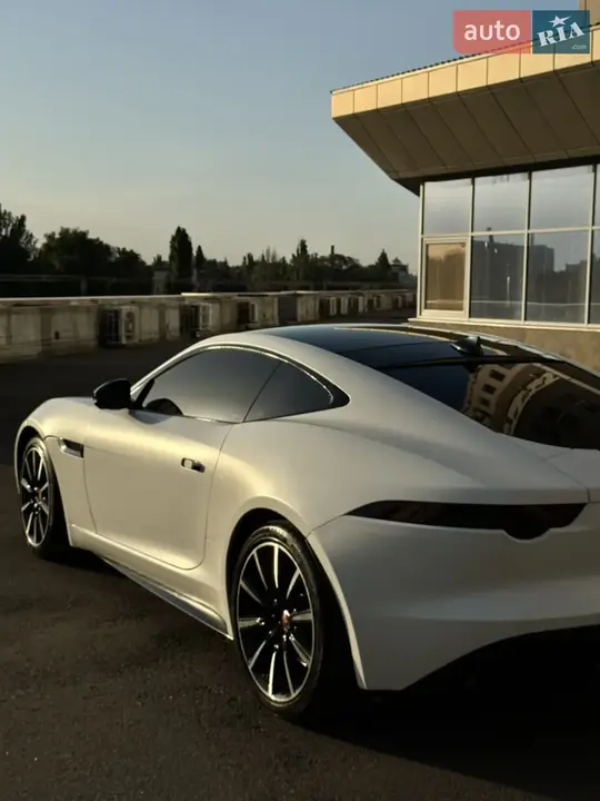 Jaguar F-Type 2014 photo 5