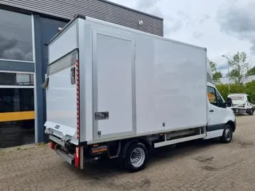 Mercedes-Benz Sprinter 2022 photo 2