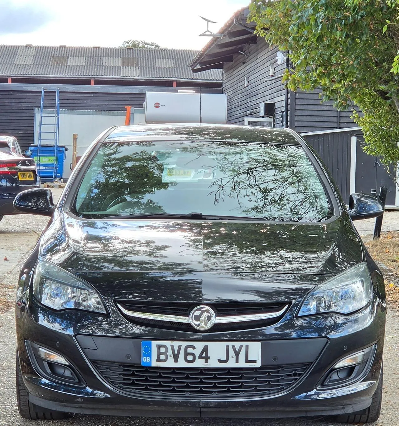 Vauxhall Astra 2015 photo 2