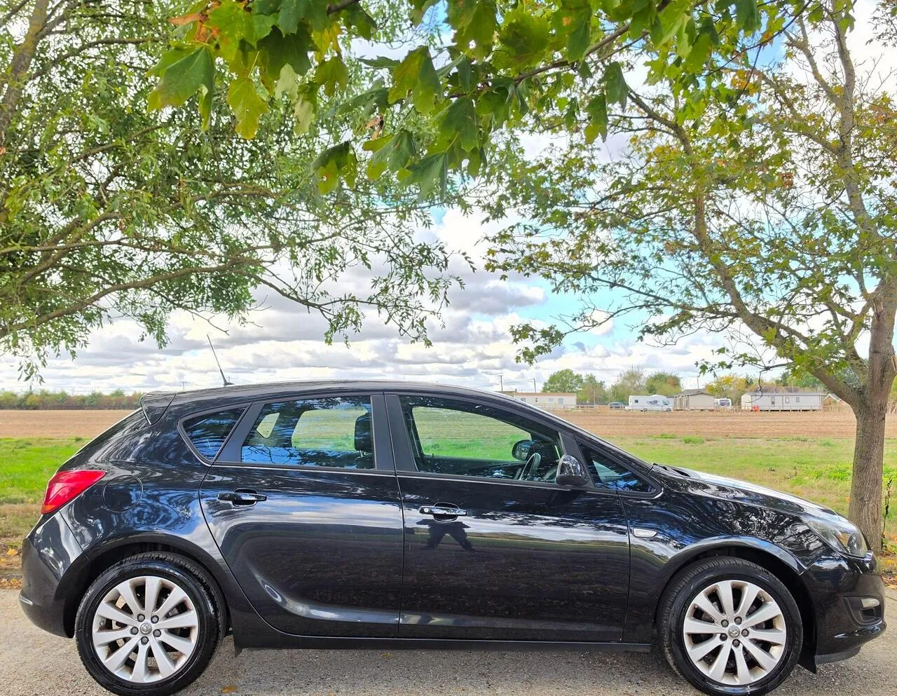 Vauxhall Astra 2015 photo 4