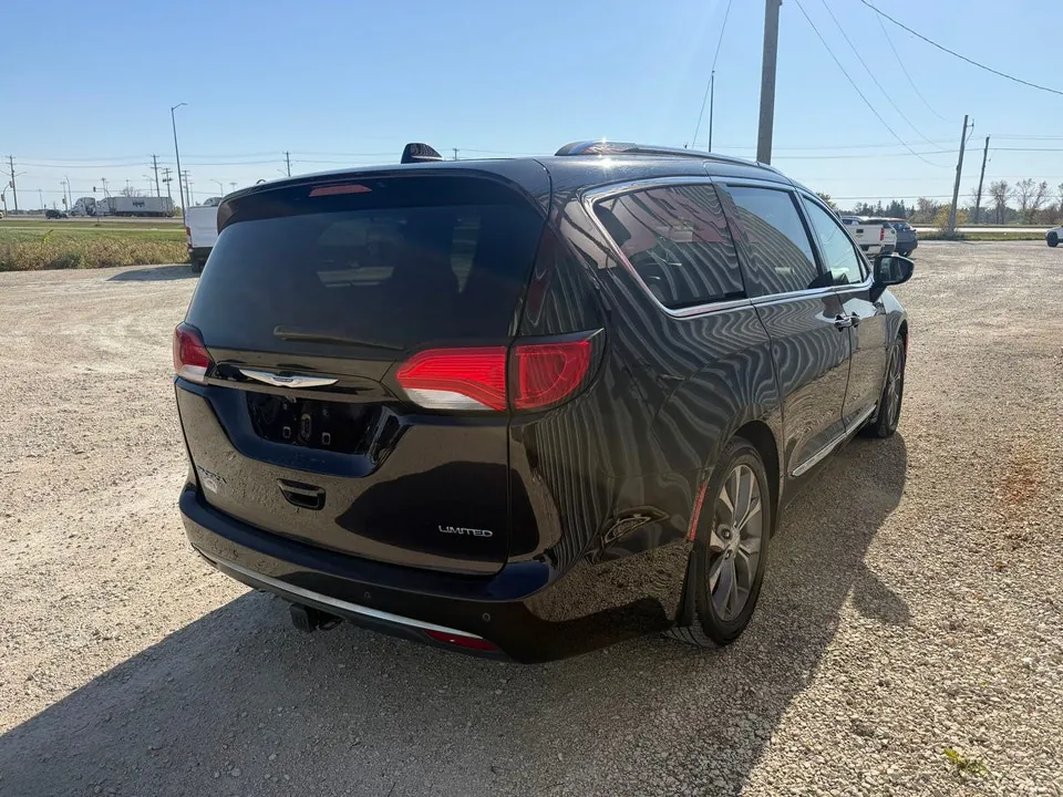 Chrysler Pacifica 2018 photo 4