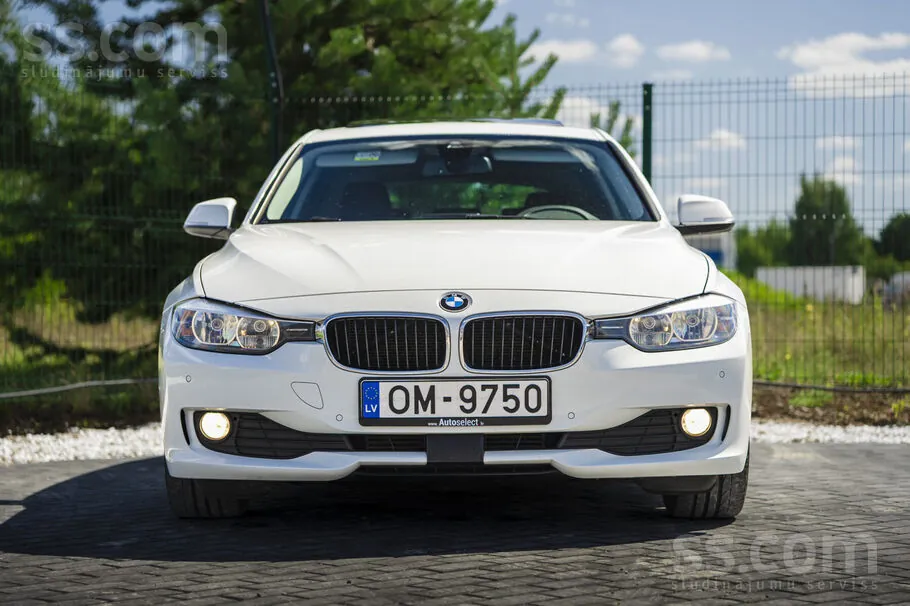 BMW 320D 2015 photo 2
