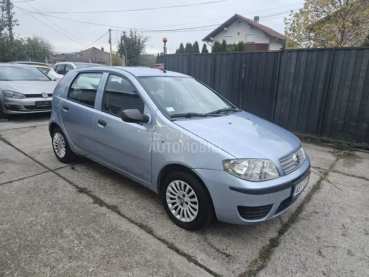Fiat Punto 2013 photo 2